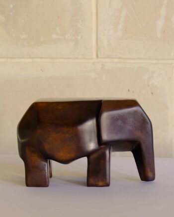 Elephant, Faceted, brown, Kenya