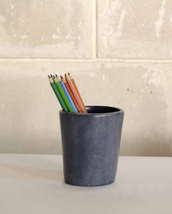 Pencil cup, Rounded, grey, incised, Kenya