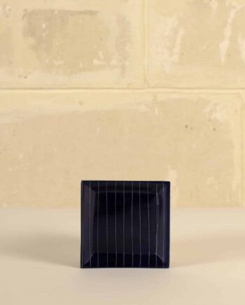 Square dish, S, blue, incised, Kenya