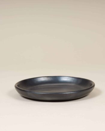 Assiette en terre cuite, La Chamba, Colombie, noir, diamètre 27 cm