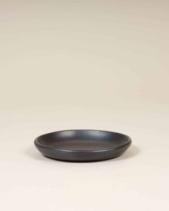 Assiette en terre cuite, La Chamba, Colombie, noir, diamètre 20 cm