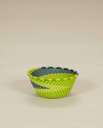 Zulu Bowl, telephone wire